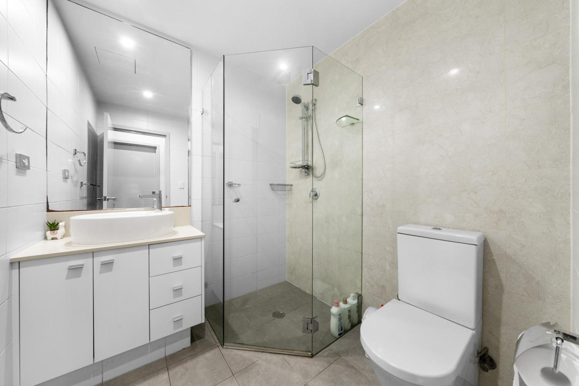 Appartamento Chic 2 Bedroom With Parking & Darling Harbour-10mins Walk Sydney